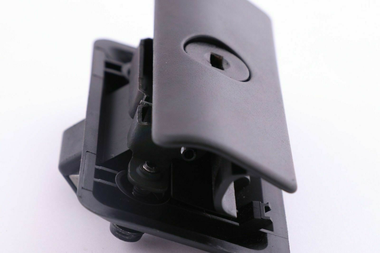 BMW 3 5 Series 2 E39 E46 Glove Box Glovebox Lock Handle Hook Catch eBay