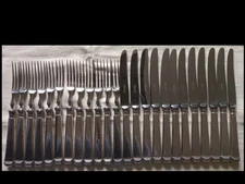 Mappin & Webb set 12 Art Deco style Tudor pattern dessert / fruit cutlery