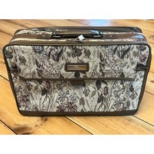 Vintage Jordache floral tapestry suitcase. Zip around top handle. 20"x14" travel