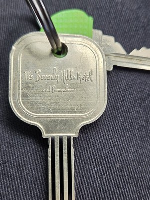 Beverly Hills Hotel Vintage Most Exclusive Private Bungalow Key Set In Good Cond