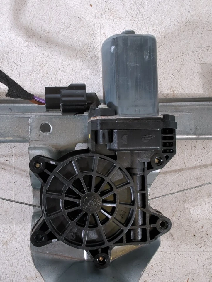 Renault Captur MK1 5 Door 2018-2020 WINDOW REGULATOR REAR PASSENGER SIDE N63 - Image 4 of 4