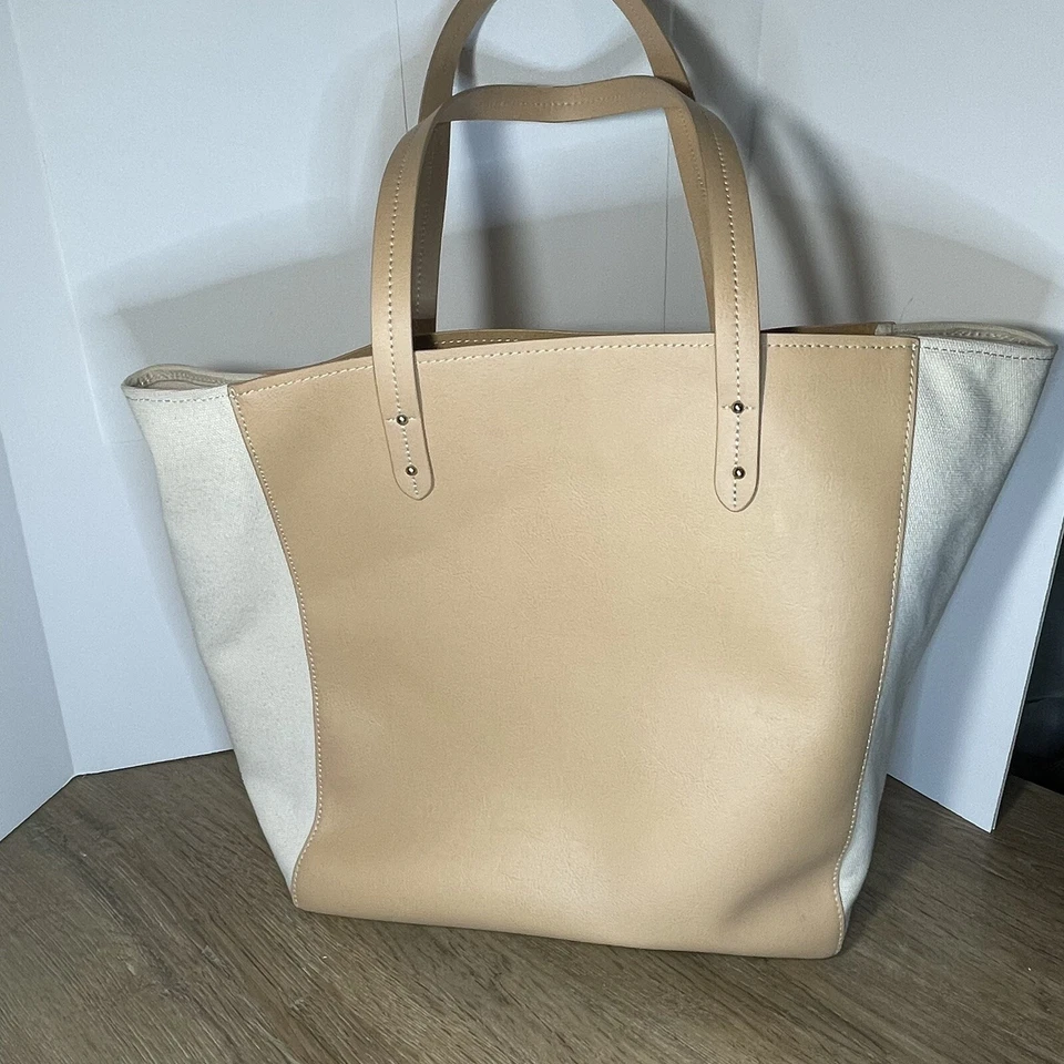 GAP 2018 Work Tote White Canvas Tan Leather With Handles Extra Wallet Purse - Image 2 of 4