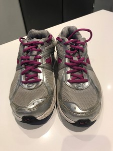 nike dart 9 trainers