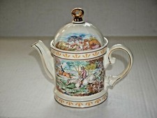 Sadler England Hunting Scenes Collectible Tea Pot Multicolor Body and Lid