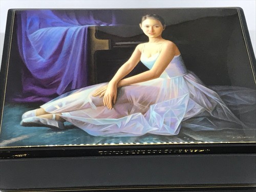 New Luxury Lacquer Box "Ballet" , Hand Painted, Papier Mache, Jewelry Box, - Picture 10 of 10