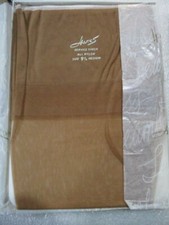 3 PR VINTAGE HANES 530 WALKING SHEER RHT NYLON STOCKINGS 9 1/2 MED SOUTH PACIFIC