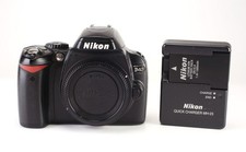 Nikon D40 DSLR Camera Body Only EN-EL9 Battery & MH-23 Charger 10,655 Shots
