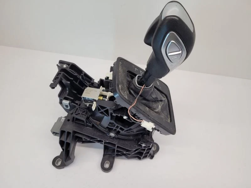 15 2015 Ford Focus Automatic Transmission AT Shift Shifter Gear Assembly - Image 2 of 4