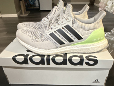 adidas UltraBoost Men s Running Sneakers Boost Low Top Lace-Up Striped White