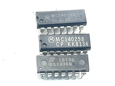 Vintage CMOS Logic IC Lot MC14025B DS8874N Motorola National NOS