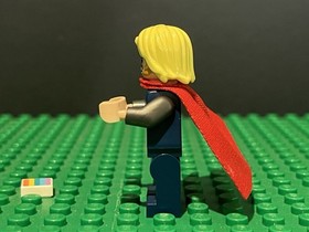 LEGO Thor Minifigure Marvel Super Heroes Age Of Ultron 76030 76038 sh0170