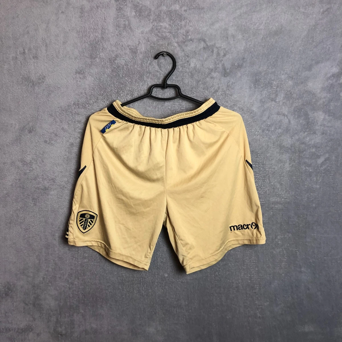 Gold shorts hotsell mens