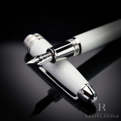 Montblanc Meisterstück White Solitaire LeGrand 146 Fountain Pen ID