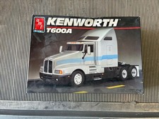 AMT / ERTL KENWORTH T600A SEMI TRUCK 1:25 MODEL KIT #6976 1990 Old Stock