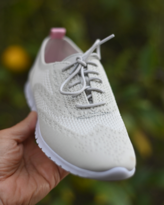 Cole Haan ZeroGrand Stitchlite Size: lady 7.5B ZERØGRAND Wingtip