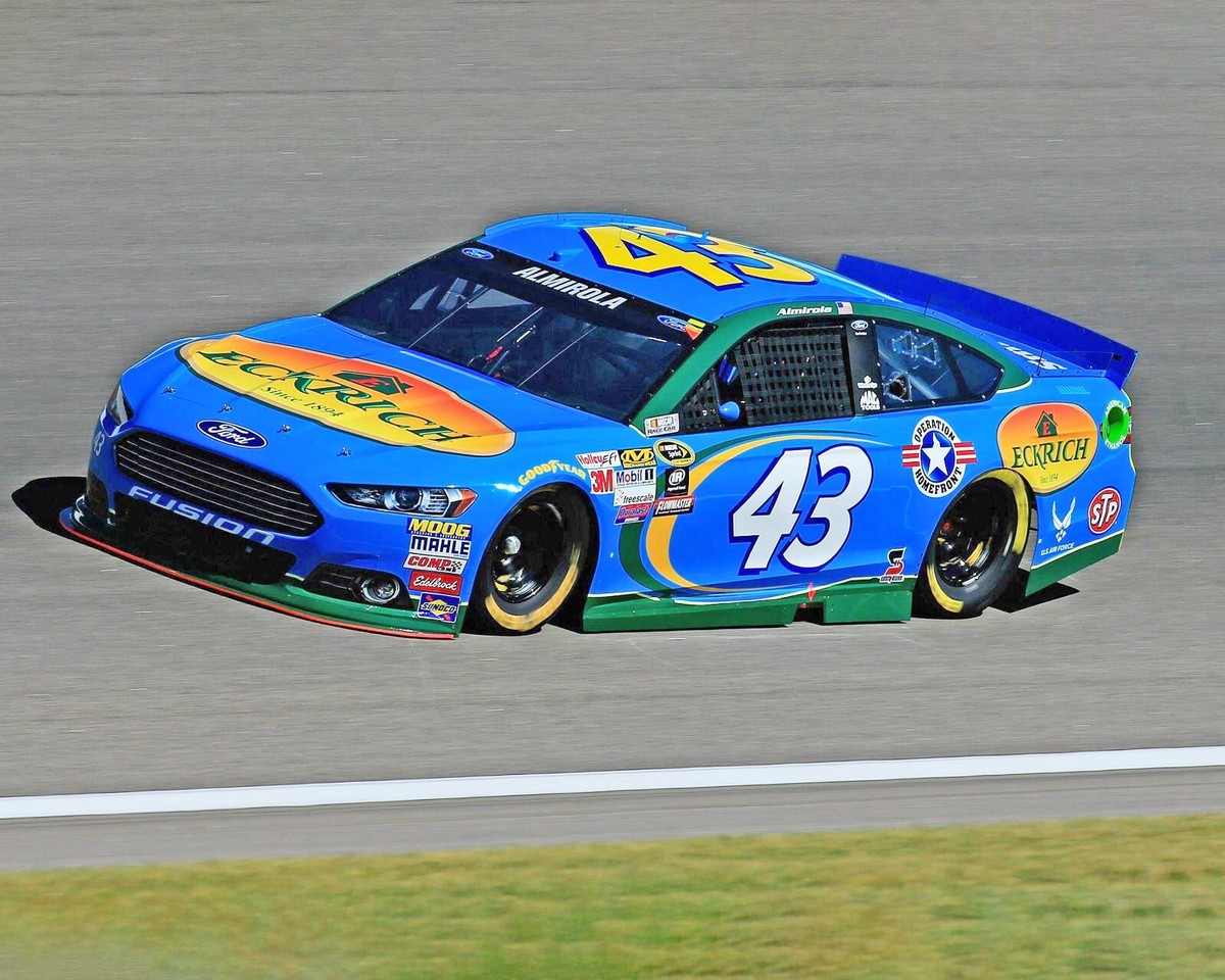 Aric Almirola #43 Eckrich Ford Fusion NASCAR 8