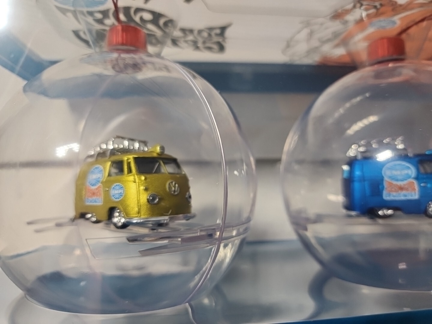 Volkswagen Vans DIE-CAST CHRISTMAS BALL 1960 VW DELIVERY VAN EMPI POWER 2 SET