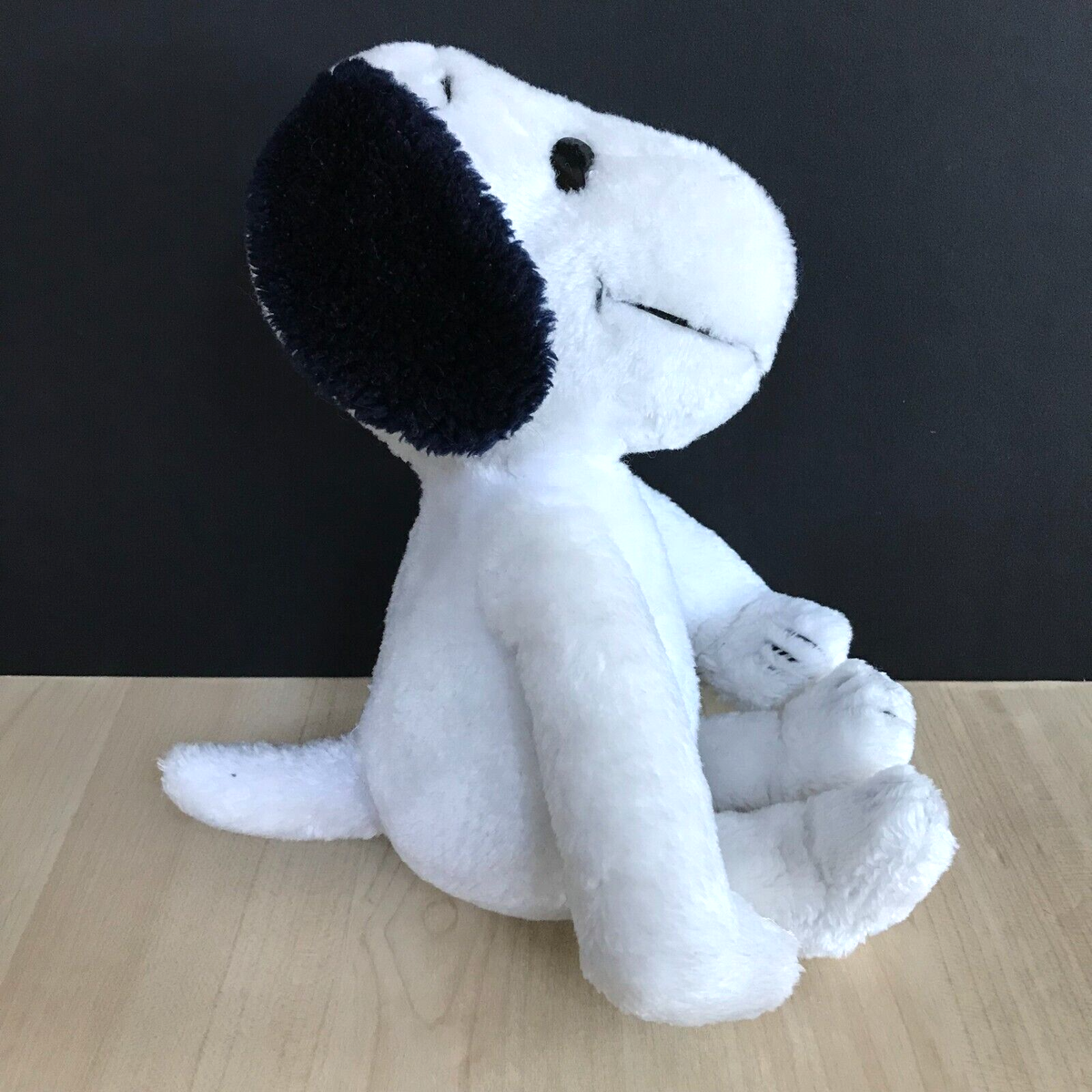 Vintage Snoopy Soft Toy Plush Peanuts White Dog with Hugging Arms 