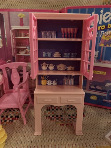 Vintage 1995 Barbie So Much To Do Pretty Pet Parlor Dining Room Lot Read - Picture 16 of 17