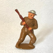Barclay Toy Soldier HTF  Clubbing with Rifle  CAST Helmet Version