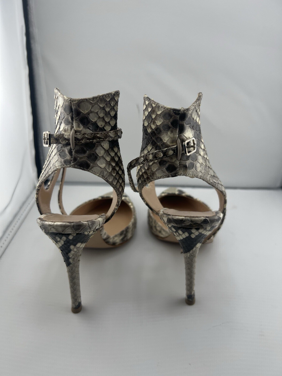 Gianvito Rossi Python Snakeskin Leather Pumps Wom… - image 4