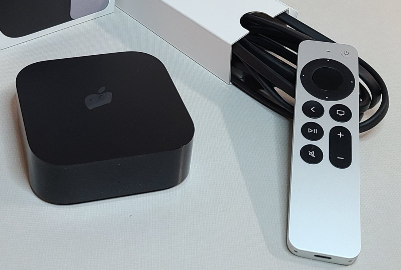 Apple TV HD Media Streamer (4th Gen.) 32GB - Black A2169 / MXGY2LL/A - GOOD Cond