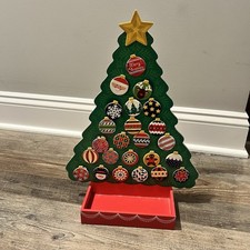 Melissa  Doug Wooden Magnetic Advent Calendar Countdown to Christmas Tree