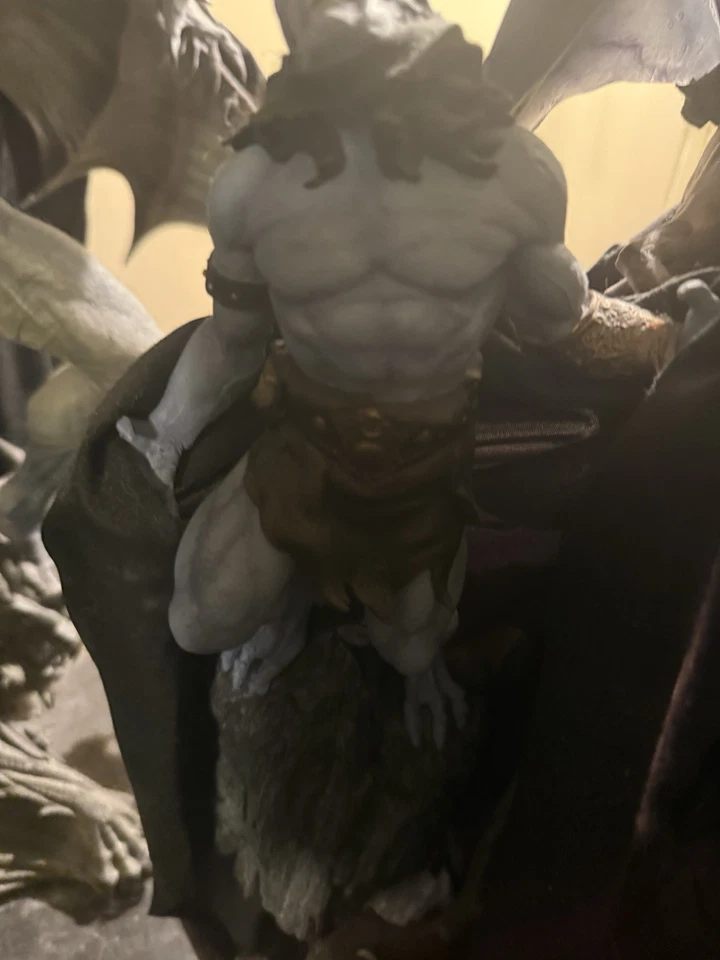 AGOTADO RARO Estatua de Gárgolas Goliat de Bowen Foto 4 de 4