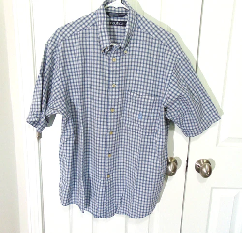 Nautica Men's Button Down Shirt Blue Check  Size Large - product listing photo