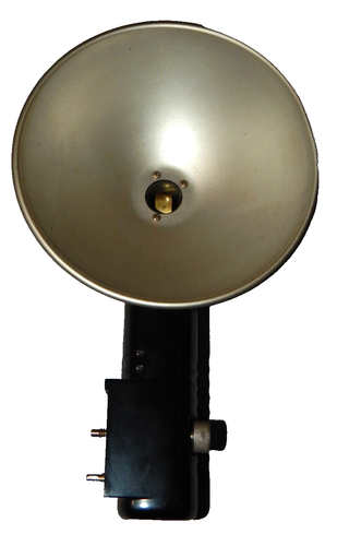 Vintage Kodalite Flasholder with Lumaclad Reflector - Picture 5 of 10