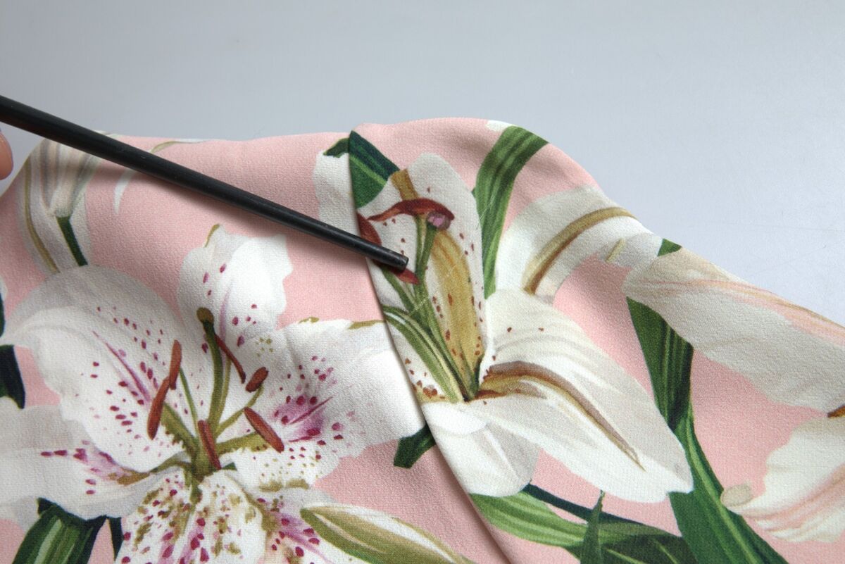 DOLCE & GABBANA Dress Pink Lily Viscose Sheath Stretch Midi DOLCE & GABBANA Dress Pink Lily Viscose Sheath Stretch Midi