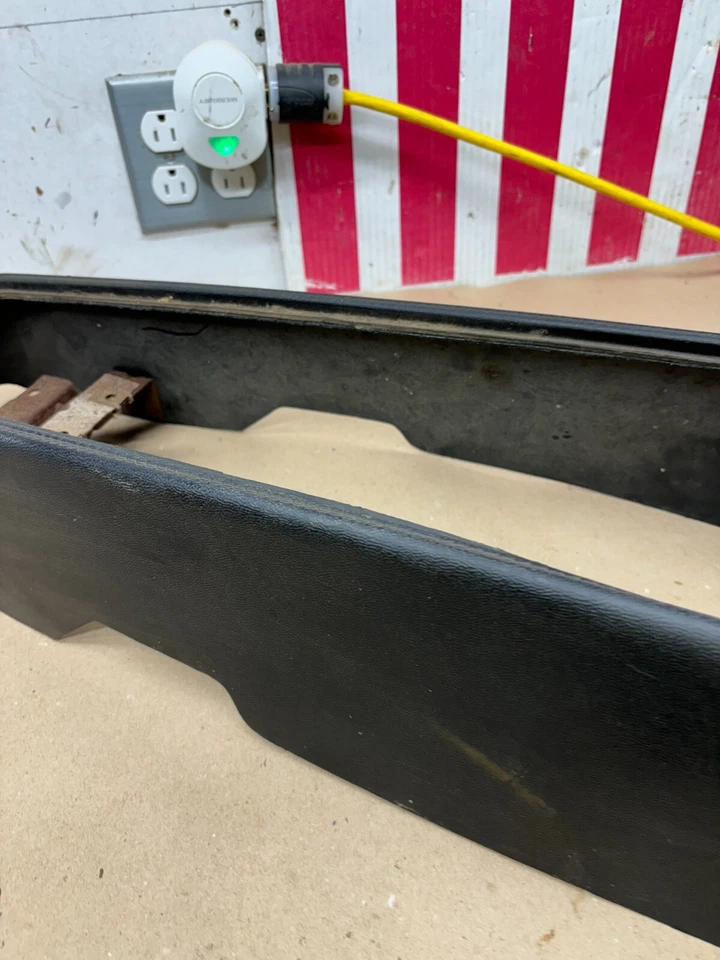 1975 76 1977 78 1979 Nova Omega Ventura Skylark OEM CONSOLA CENTRAL PISO NEGRO S Foto 4 de 4