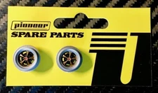 Pioneer WH202082 Crager Mag 500 Wheel Front Gold - (2 Pack) 1/32 Slot Car