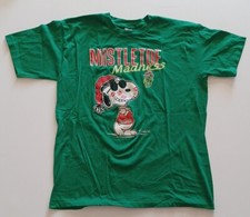 Vintage 1971 Snoopy Woodstock XL Mistletoe T-Shirt Schulz Christmas Peanuts 70s
