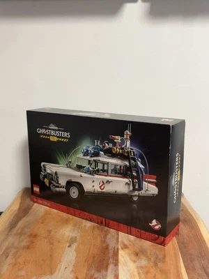 LEGO Icons: Ghostbusters Ecto-1 (10274) - Bild 1 von 2