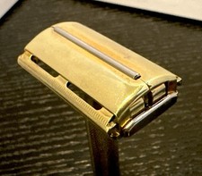Vintage 1947 Gillette Milord Tech Safety Razo...
