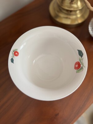 Oae Ryuk Fine Bone China Tomato Vine-Rimmed Bowl - 7''