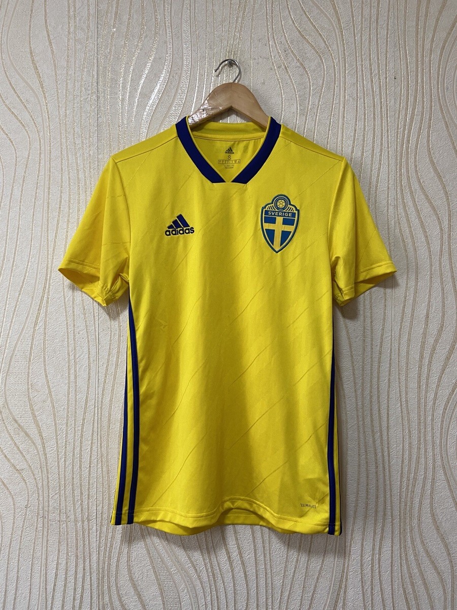SWEDEN 2018 2019 HOME FOOTBALL SHIRT SOCCER JERSEY ADIDAS BR3838