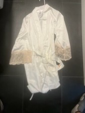 Flora Nikrooz Womens Farrah Charmeuse Wrap Robe Color Ivory Size Small/Medium