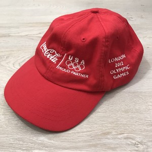 red baseball cap uk