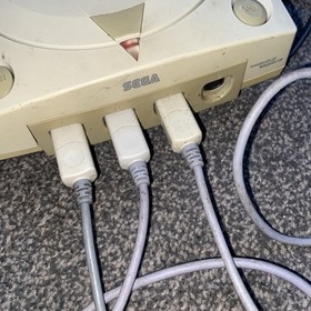 Sega Dreamcast Console Bundle (no Av Lead )