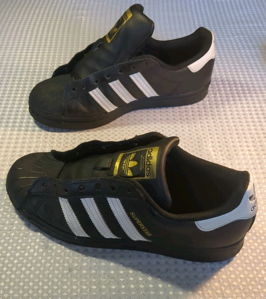 Adidas Superstar Core Black White Men’s Size 7 (No Shoe Laces) - Image 2 of 4