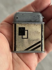 Ancien briquet a essence