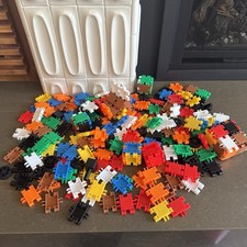 Large Lot Of Clics The Amazing Useful Colored Construction Toy Building Set