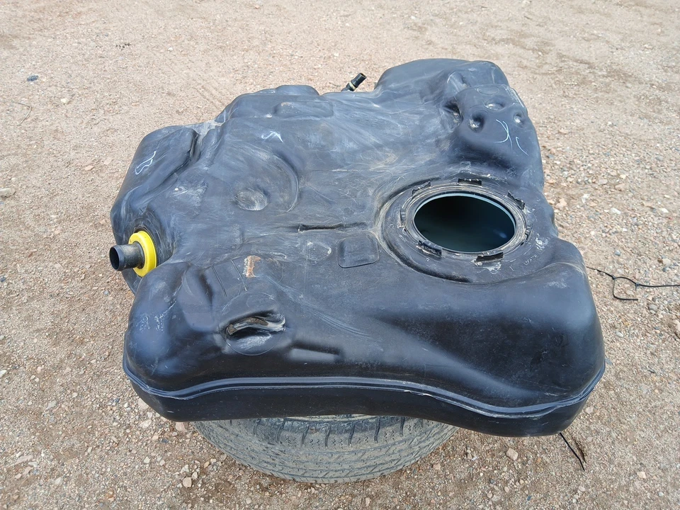 12 2013 2014 2015 2016 2017 2018 FORD FOCUS 2.0L GAS TANK FUEL TANK BV6Z-9002-E - Image 3 of 4