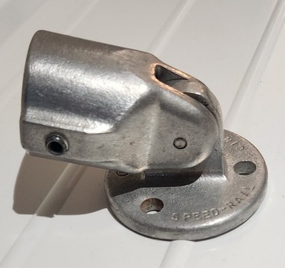 Hollaender Speed rail Nu Rail 41-Adj. Wall Flange 1-1/2'' IPS (Aluminum)