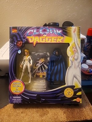 1997 Marvel Cloak & Dagger Action Figure Toy Biz Limited Edition Collector Tin
