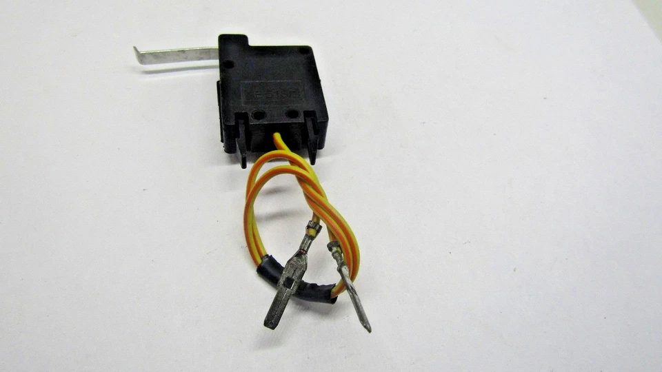 93BB-11656-EB FORD INTERRUPTOR DE LUZ SELECTOR DE CAMBIOS se adapta a 98 2000 Mercury Cougar Foto 2 de 4