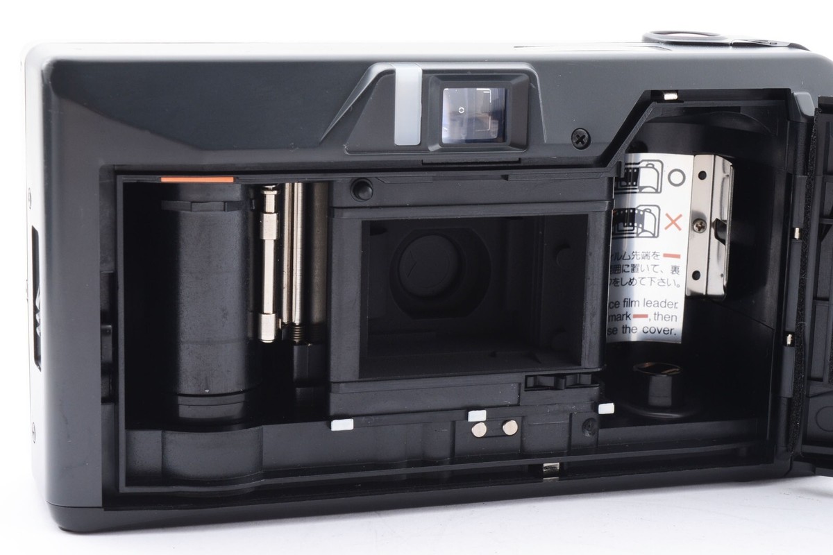 NEAR MINT** Yashica L AF Date DX 35mm Film Compact Camera NEAR MINT** Yashica L AF Date DX 35mm Film Compact Camera