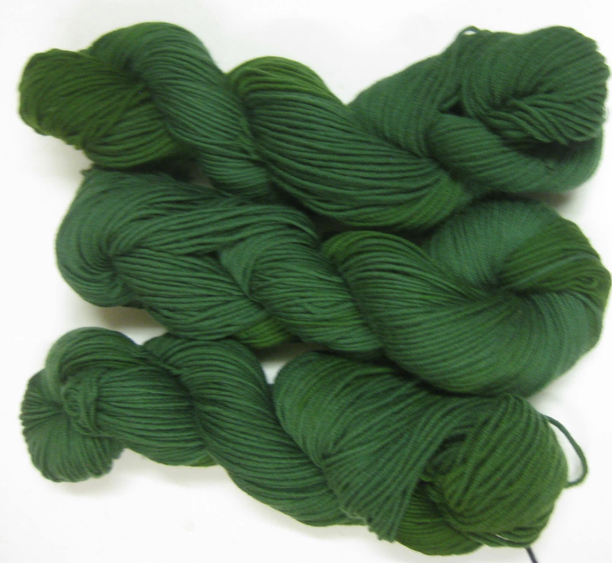 CLEARANCE 3x 100gm Aust Merino Wool 8ply Knit Handdyed Yarn Deep Multi Greens